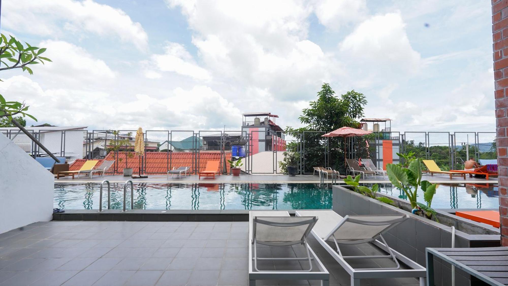 Marina House Muaythai Ta-Iad Phuket シャロン エクステリア 写真